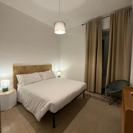 Pietra Apartment,Colosseo Рим Екстер'єр фото